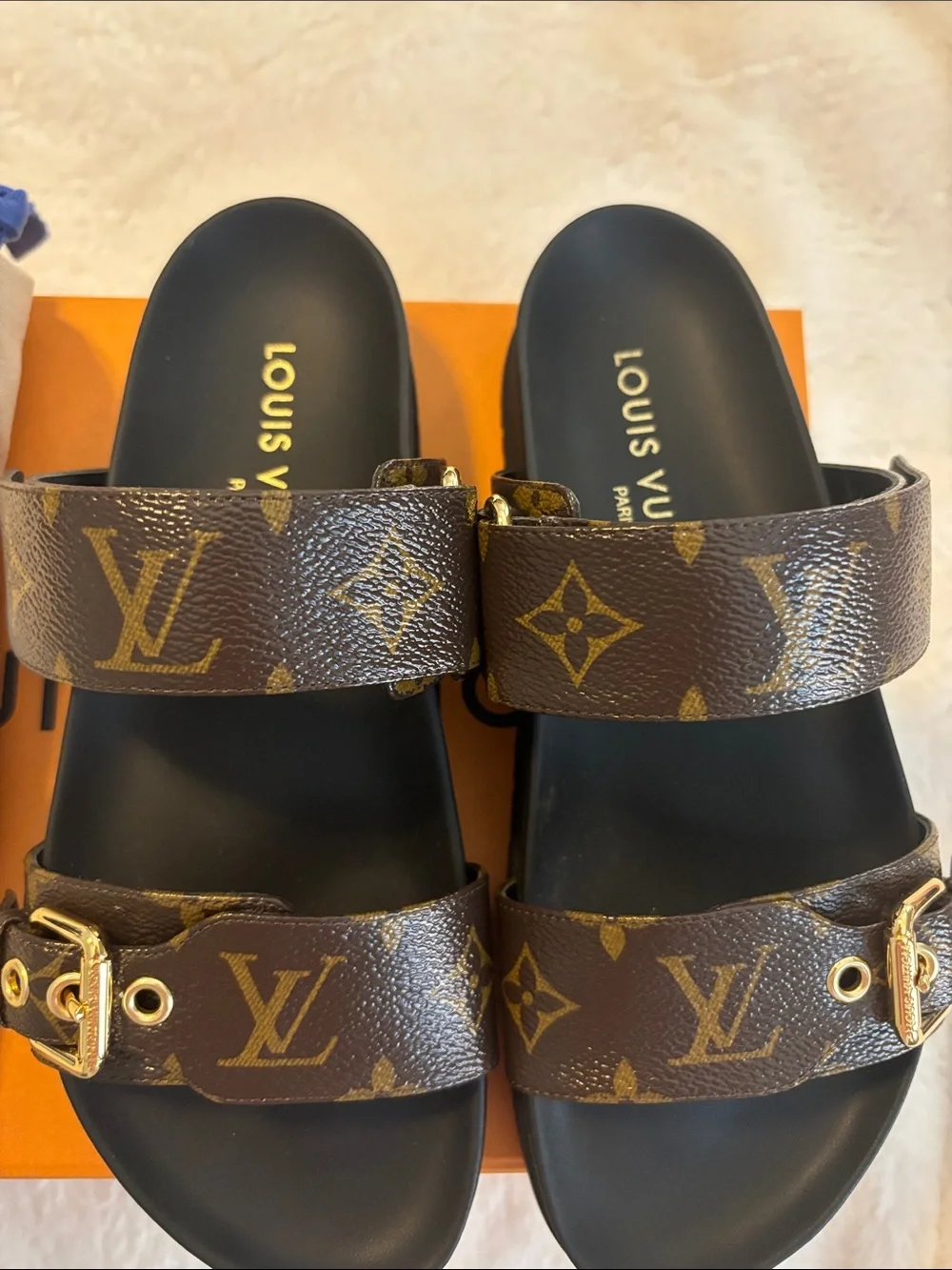 Authentic Louis Vuitton Bom Dia Flats size 37 - Picture 2 of 7